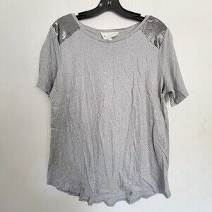 Two by Vince Camuto Heather Gray Shiny Silver Short Sleeve Tee Shirt Size Medium
